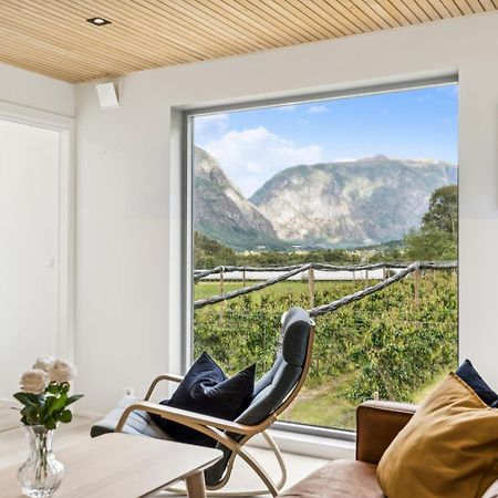 Lærdalsøyri Jordeplegarden Holiday Home - Part Of A Farm - Two Buildings - Close To Flam מראה חיצוני תמונה